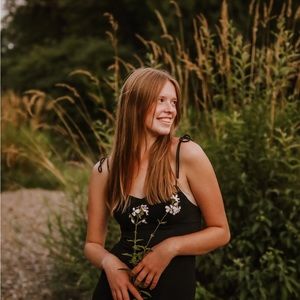 Meet your Posher, Abby